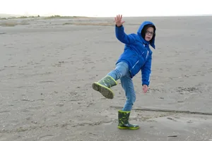 Spelen op het strand